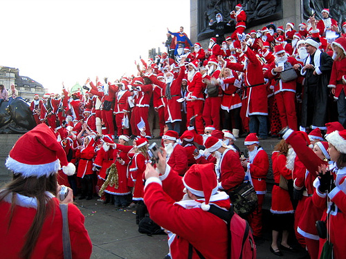thousand_santas