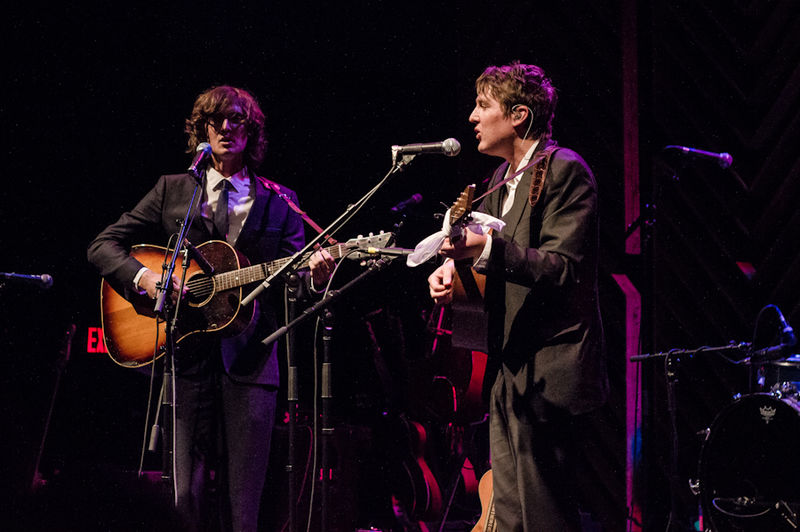 800px-The_Milk_Carton_Kids.jpg